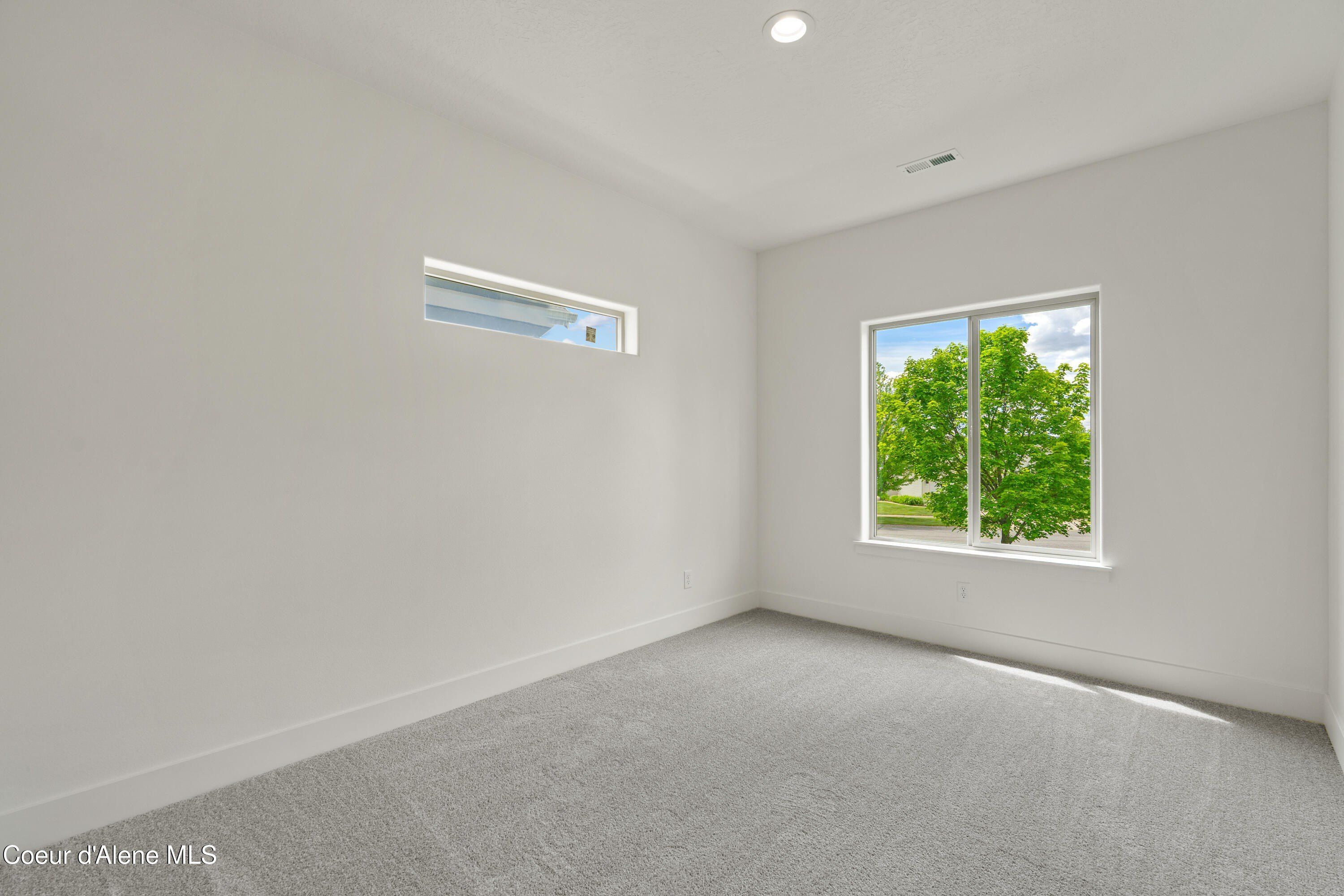 635 N Galbraith Lp. Post Falls, ID 83854