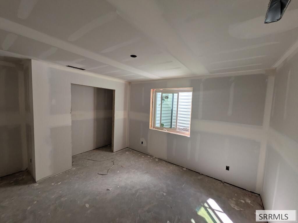 1897 Bellagio Drive. Ammon, ID 83401