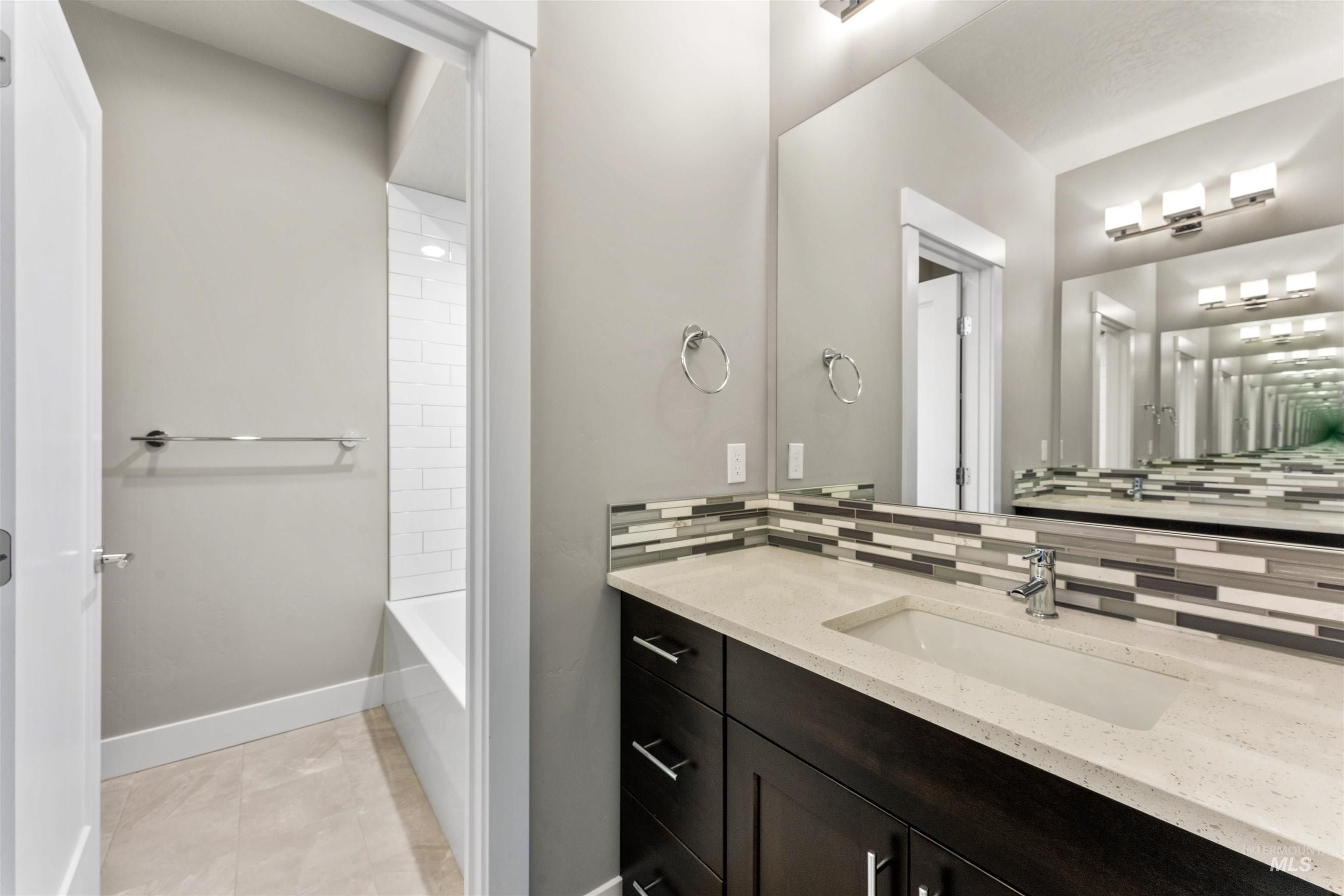 8081 Tandy Cove St. Middleton, ID 83644