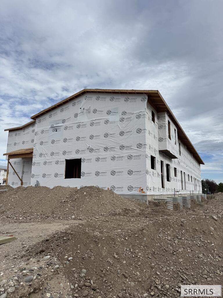 2905 Gray Fox Lane. Ammon, ID 83406