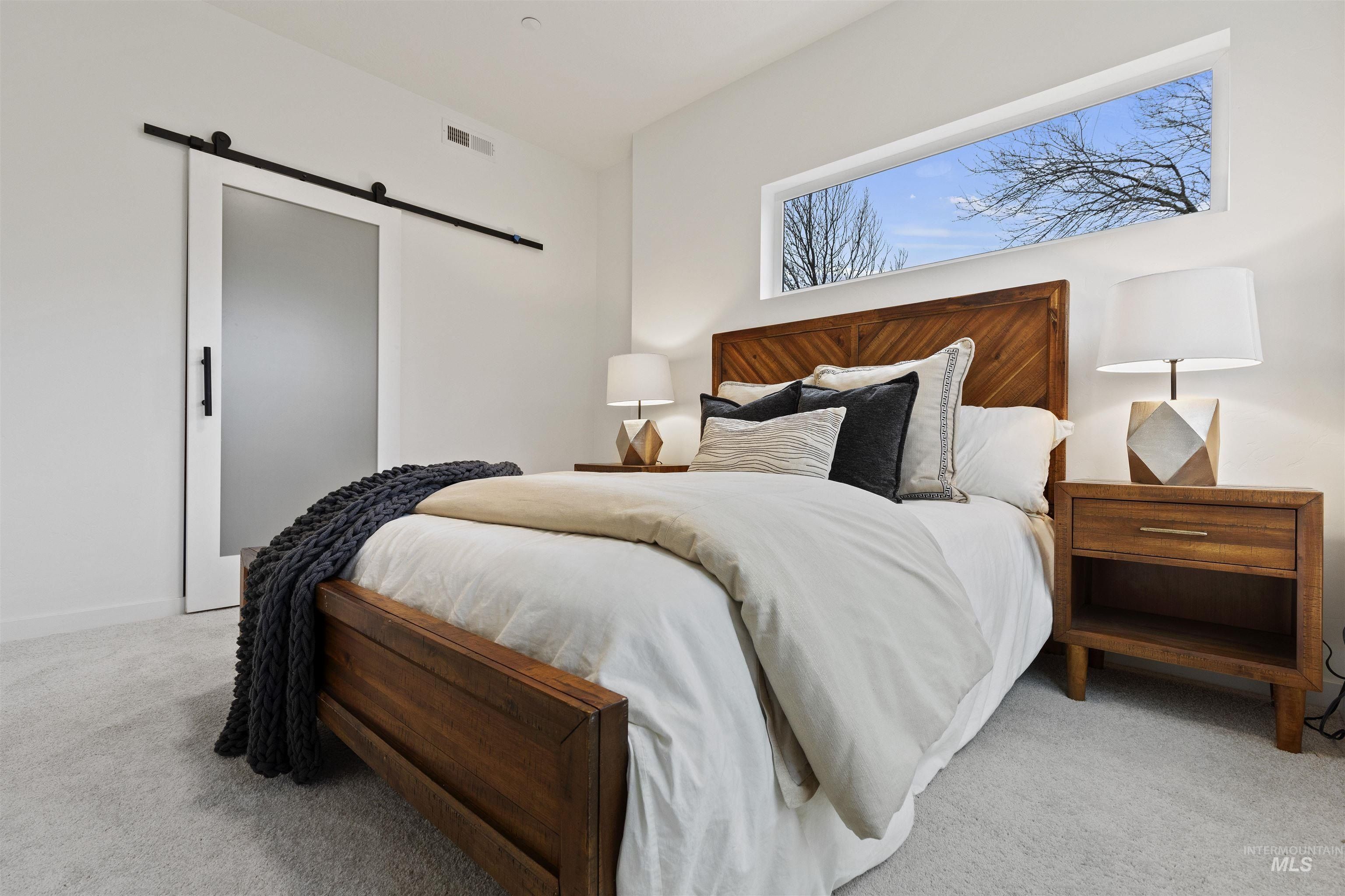 2014 S Mackinnon Ln. Boise, ID 83706