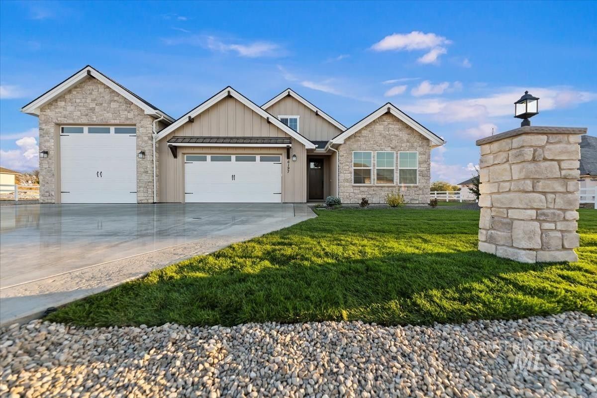 6197 Greenhill Court. Nampa, ID 83687