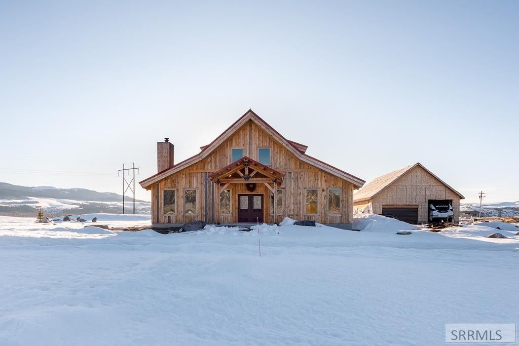 40 Green Wing Drive. Swan Valley, ID 83449