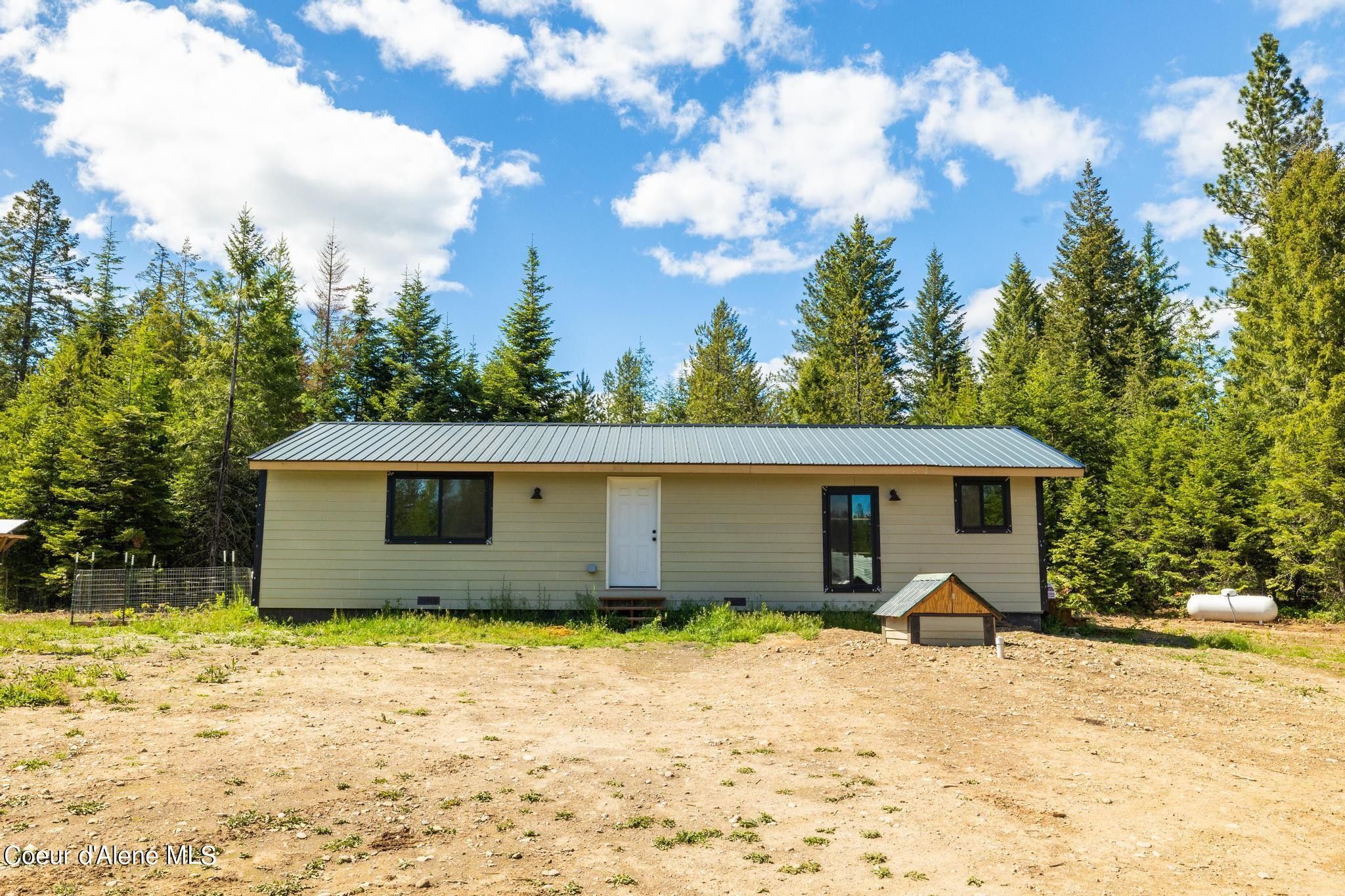 49  53 Zig Zag Way. Athol, ID 83801