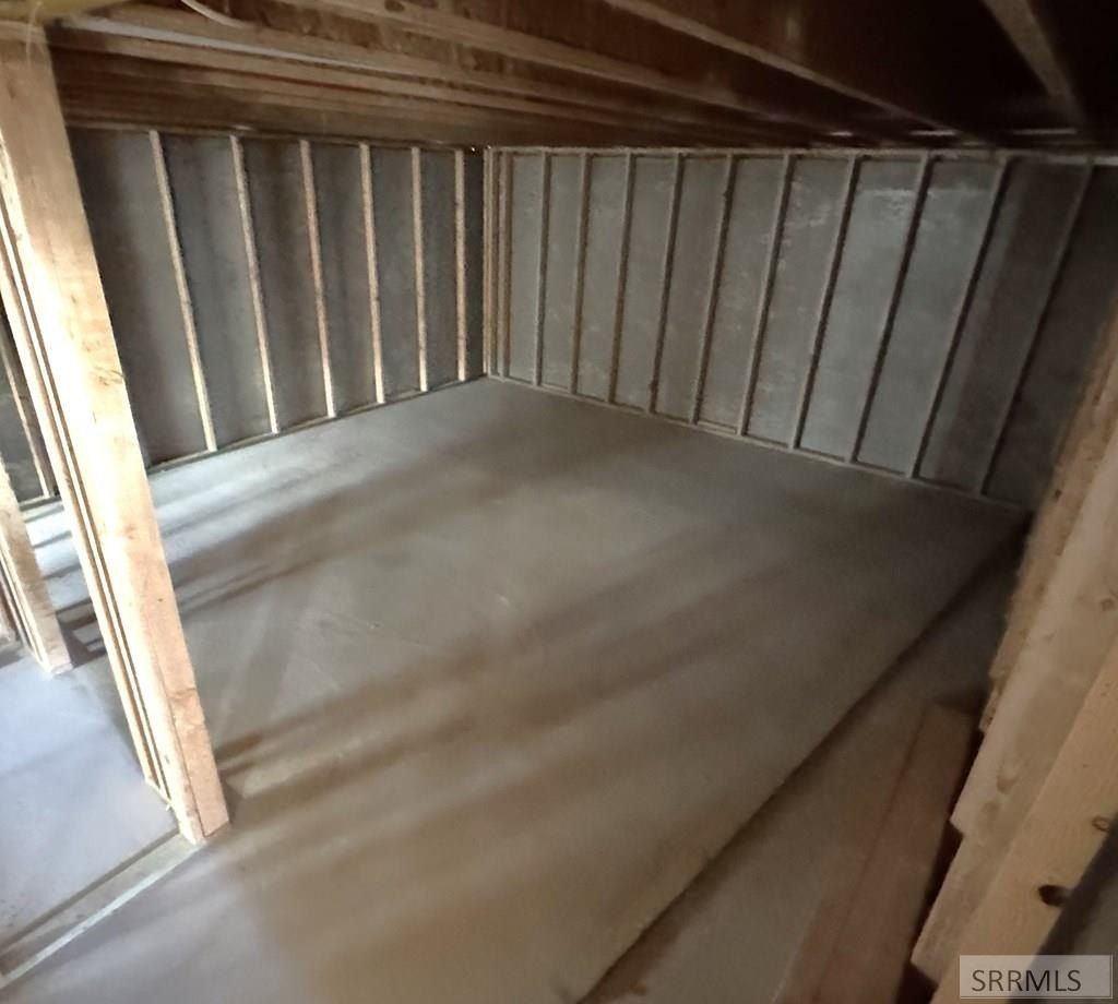 310 N East Street. Arco, ID 83213