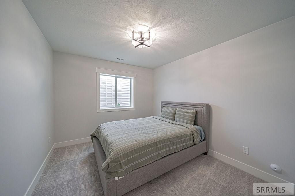 834 E 1580 N. Shelley, ID 83274