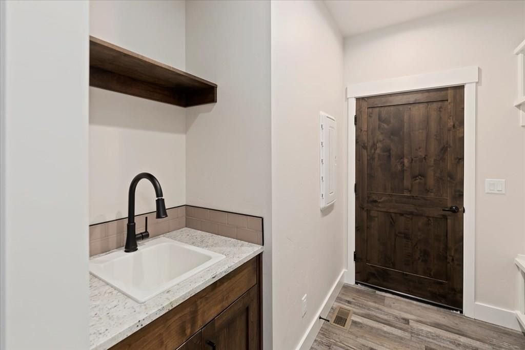 18 Grand Fir Drive. Donnelly, ID 83615