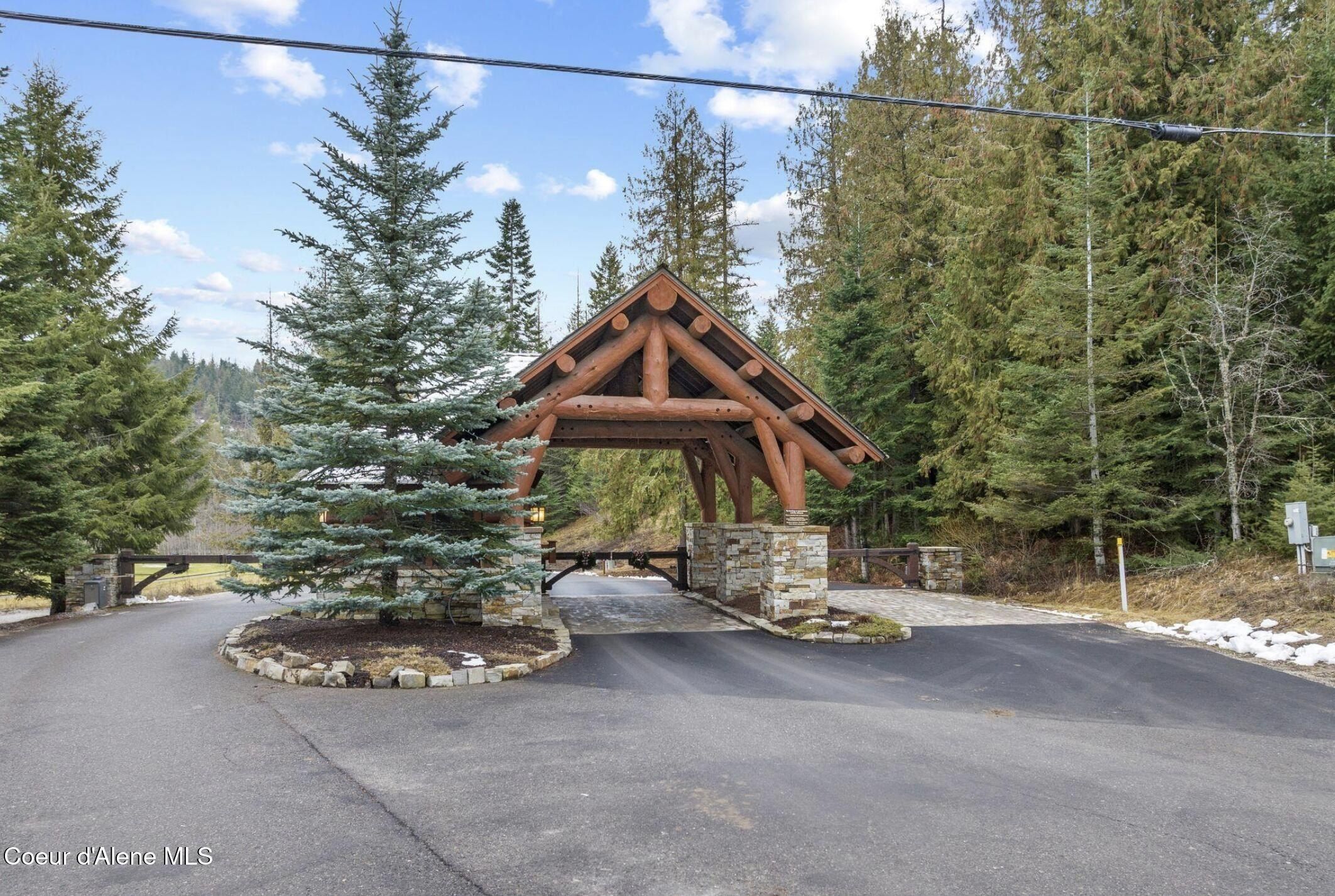 215 White Cloud Dr. Sandpoint, ID 83864