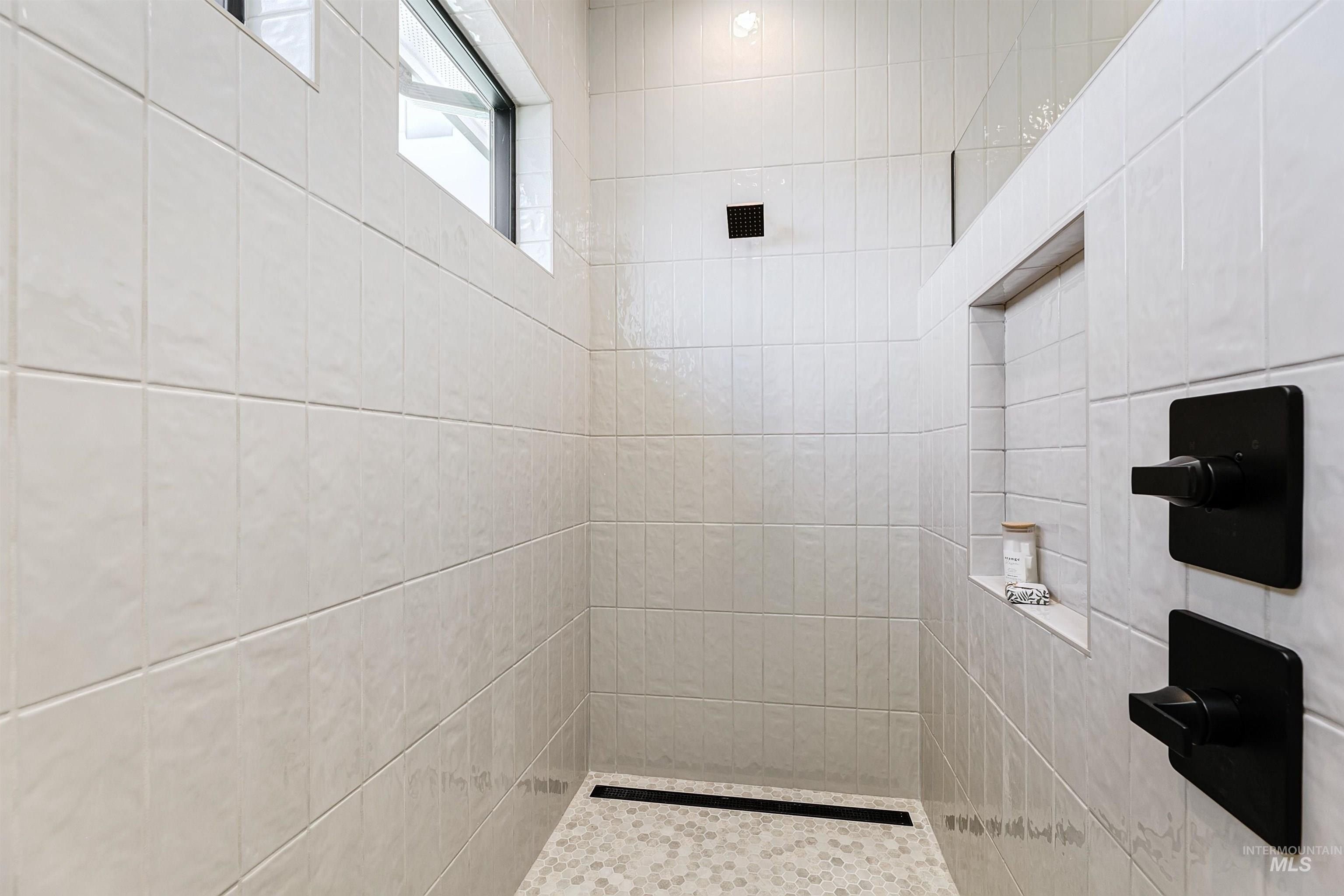 482 Century Ave. Middleton, ID 83644