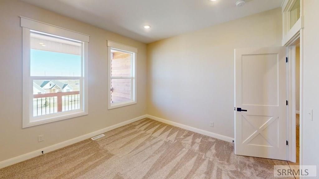 1287 E 1090 N. Shelley, ID 83274