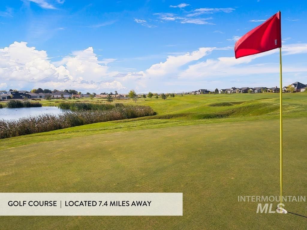 6880 E Chicken Hawk Loop. Nampa, ID 83686