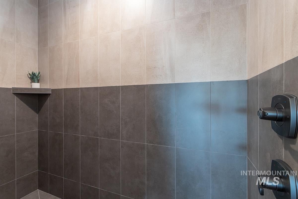 3081 N Ajax Ave. Eagle, ID 83616