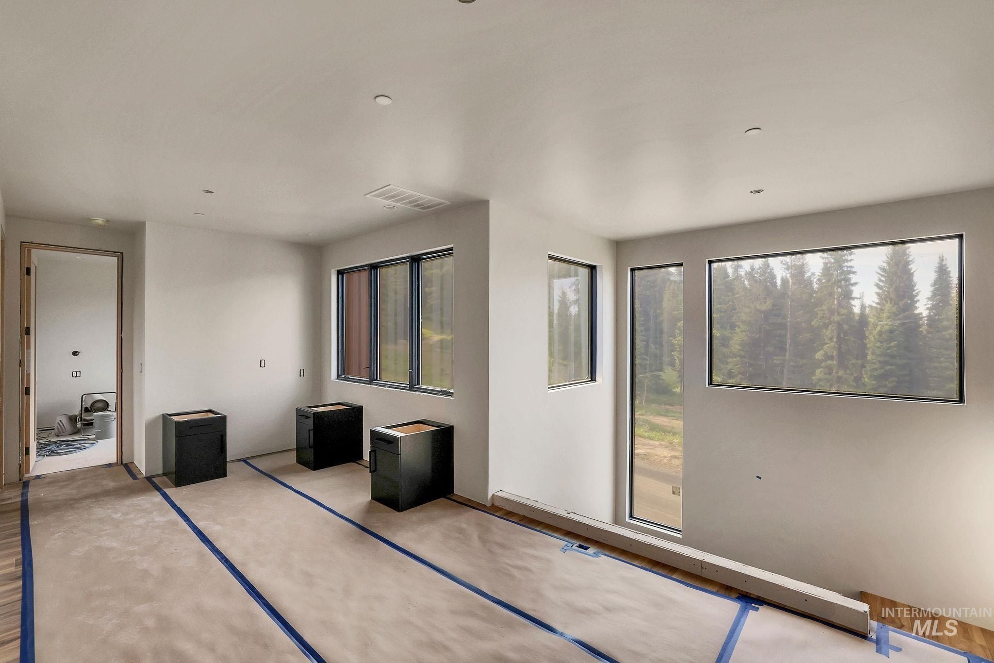 112 North Loop. New Meadows, ID 83654