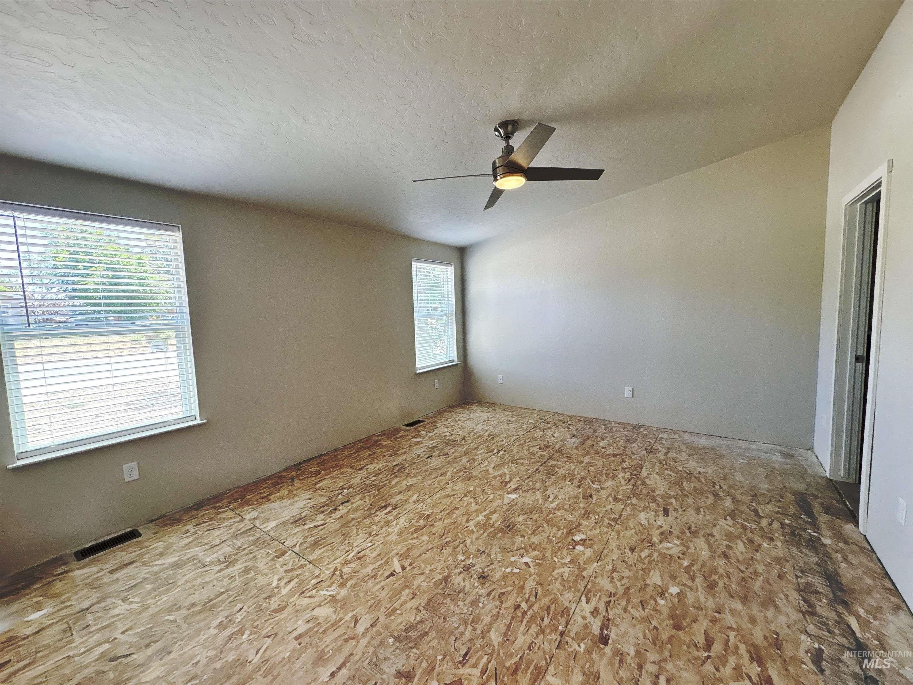 320 E Aruthur Ave. Glenns Ferry, ID 83623