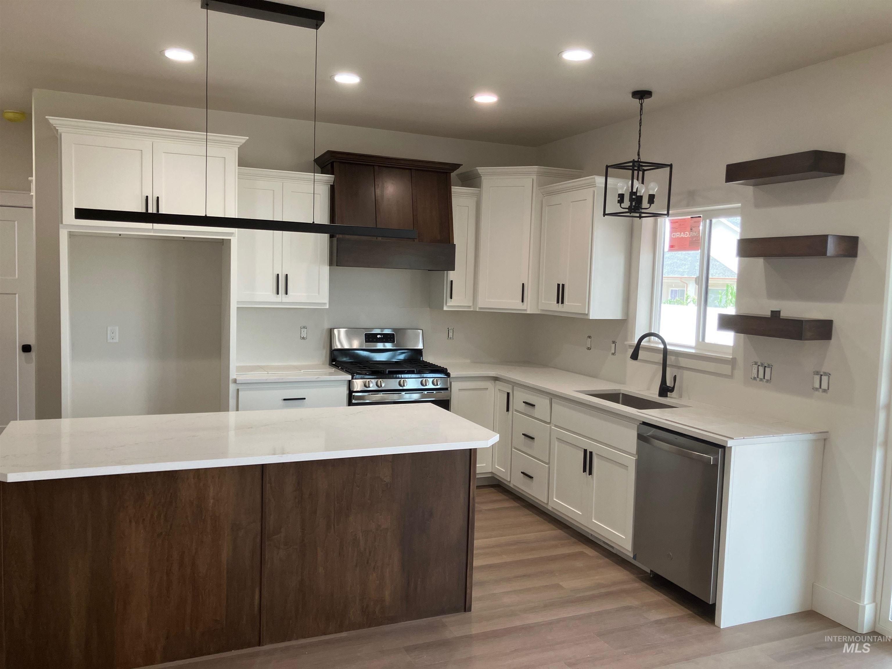 944 Vista Ave. Kimberly, ID 83341