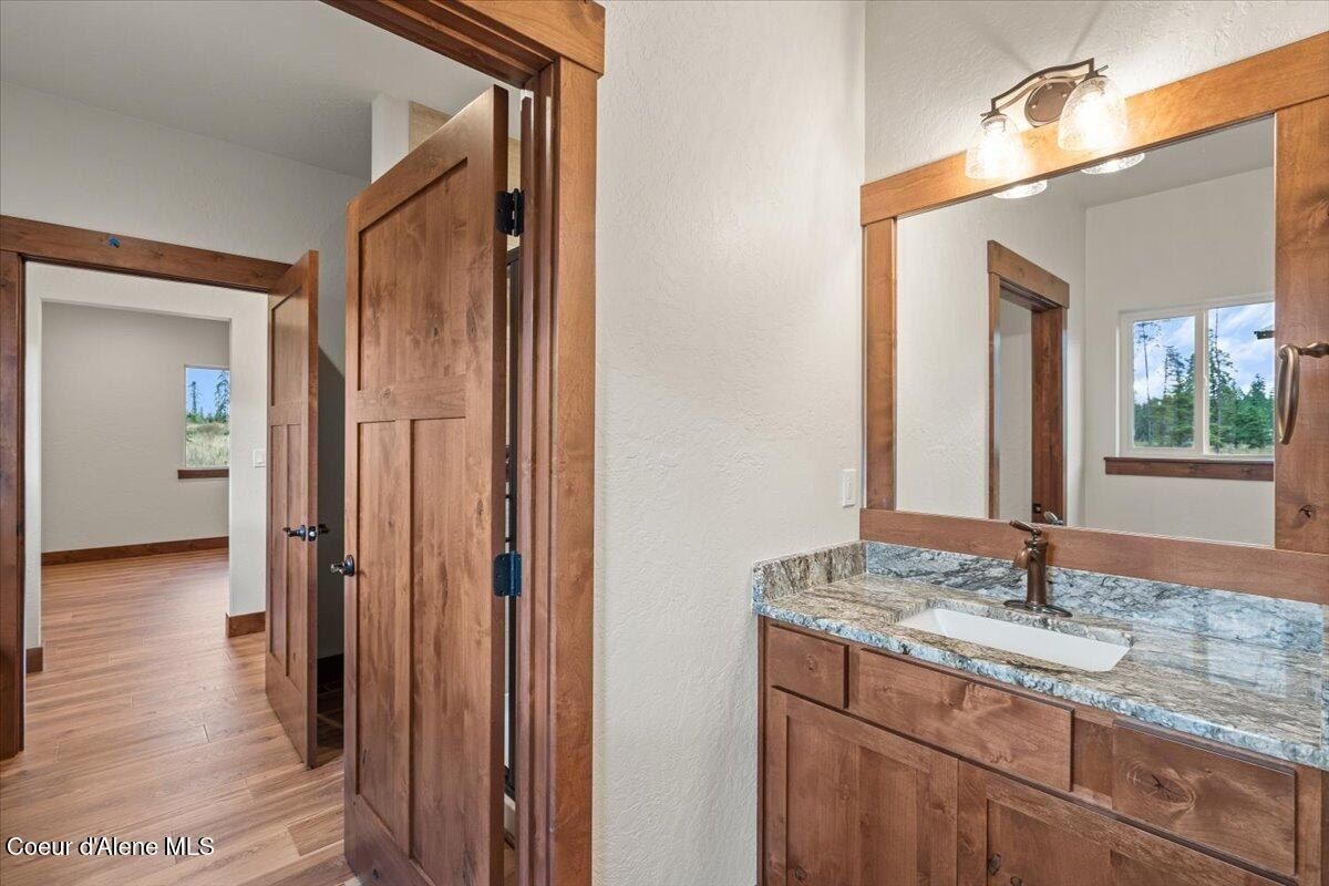 L2b1 N Pauls Lane. Athol, ID 83801