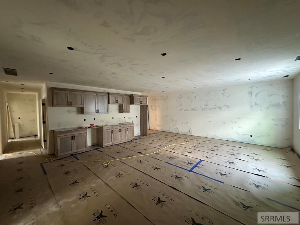 6469 Ender Ln. Idaho Falls, ID 83401