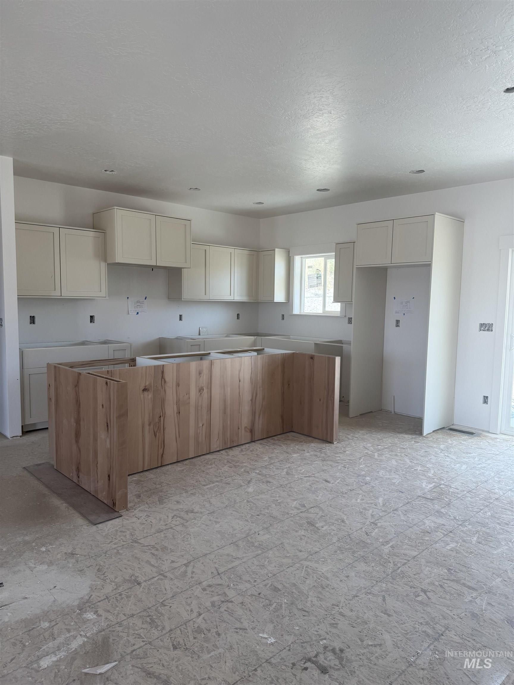 881 S Iowa. Payette, ID 83661