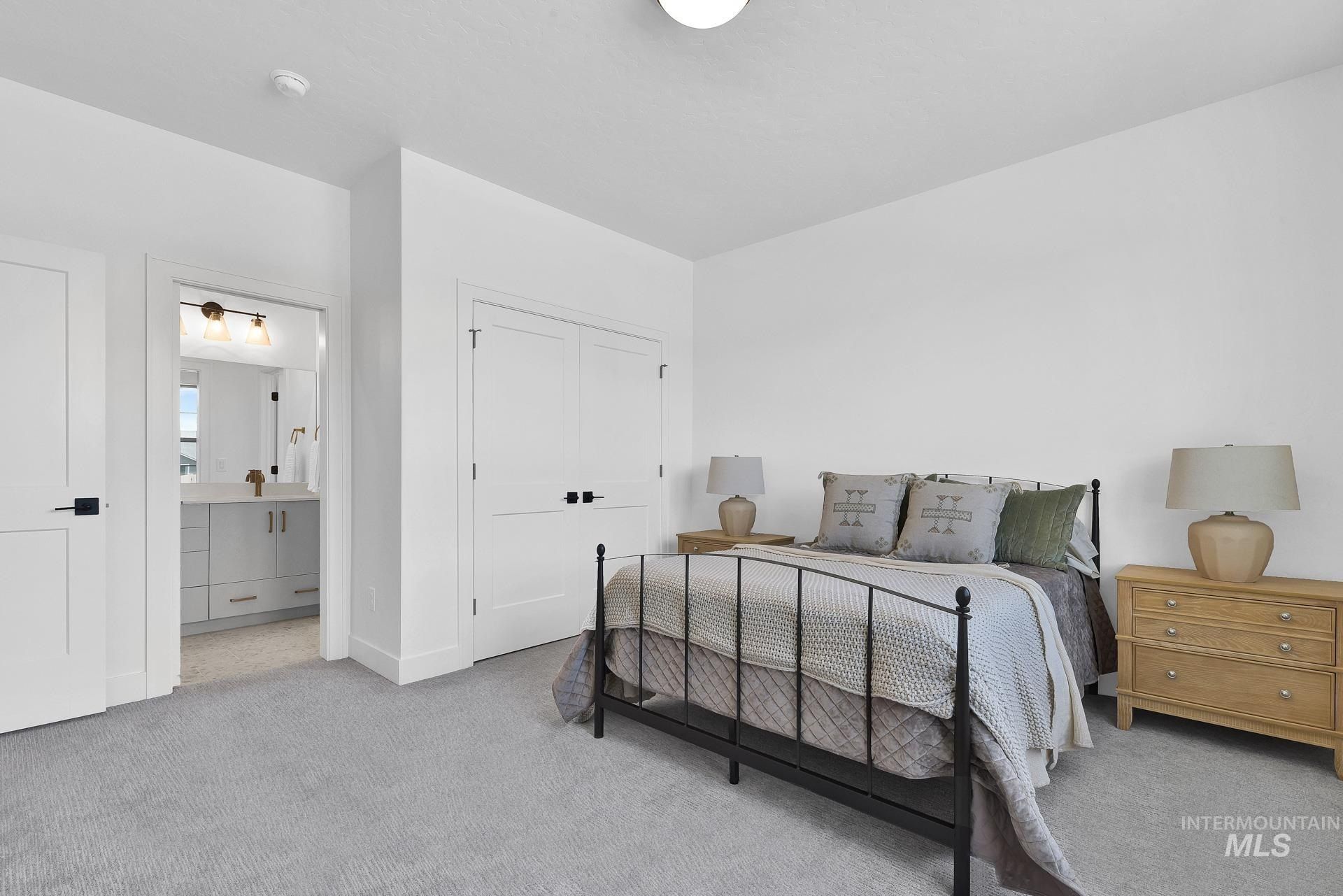 1776 N Black Elm Ln. Star, ID 83669