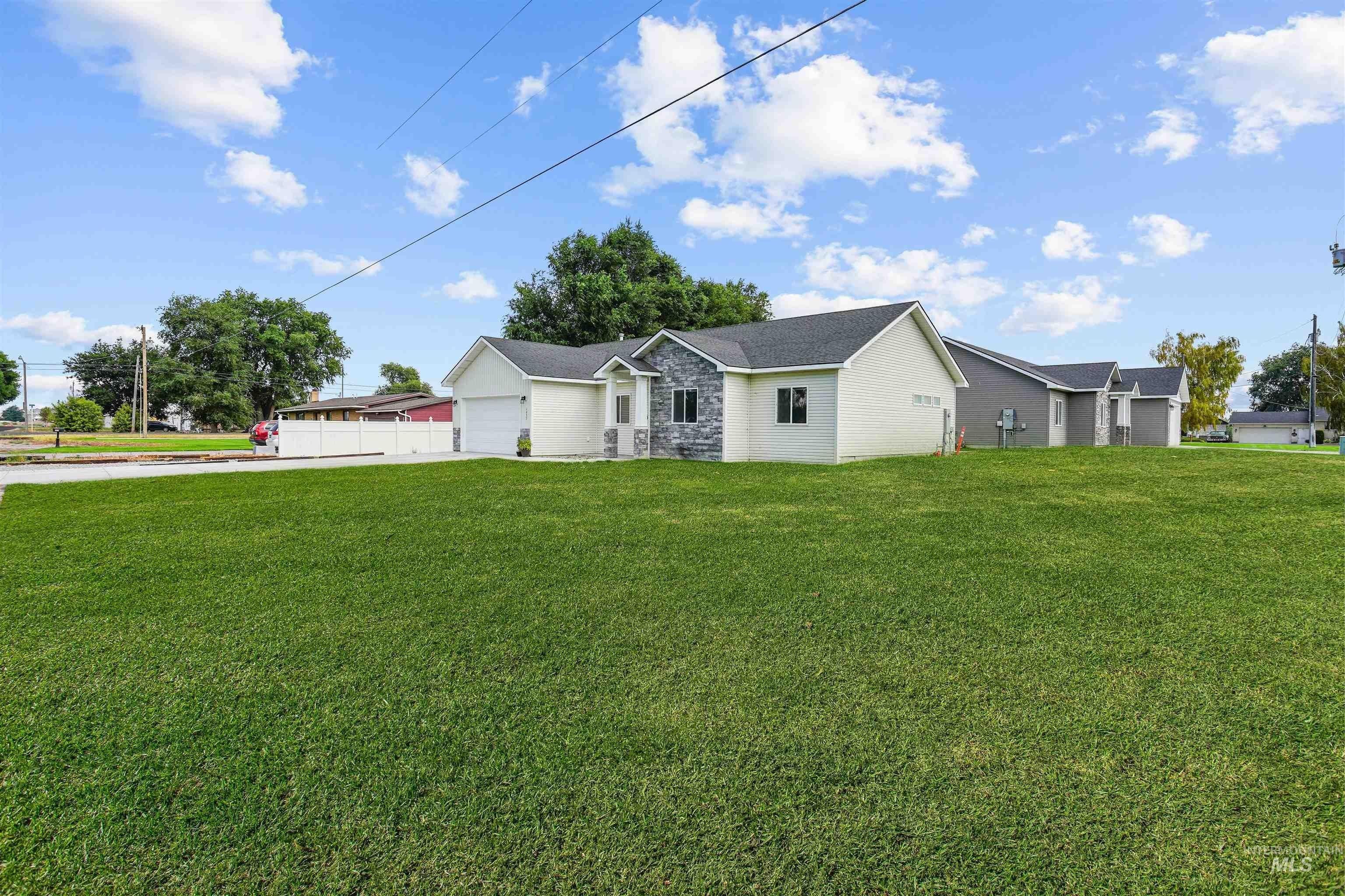 1937 15Th Street. Heyburn, ID 83336