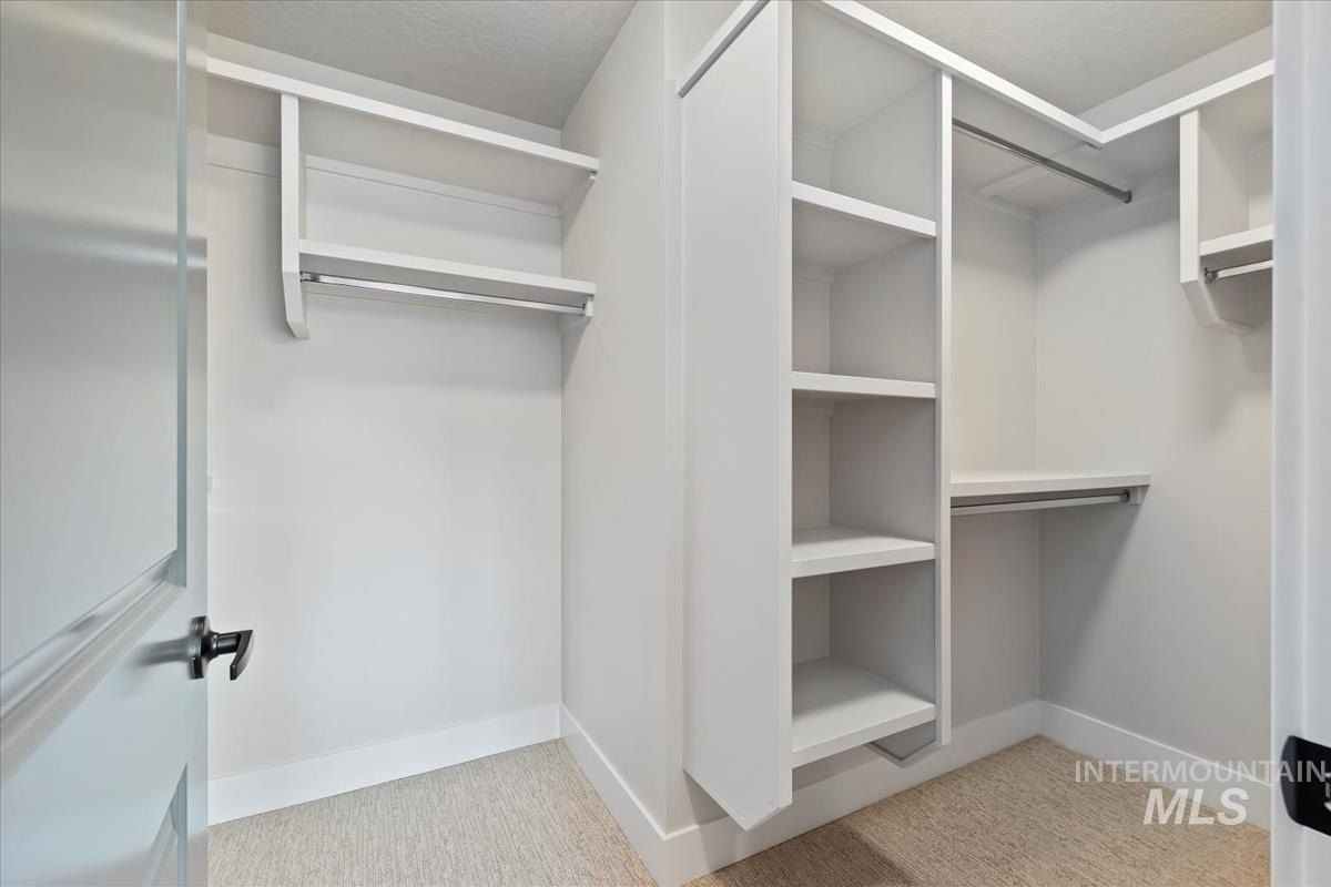 6240 N Holly Springs Ln. Eagle, ID 83616