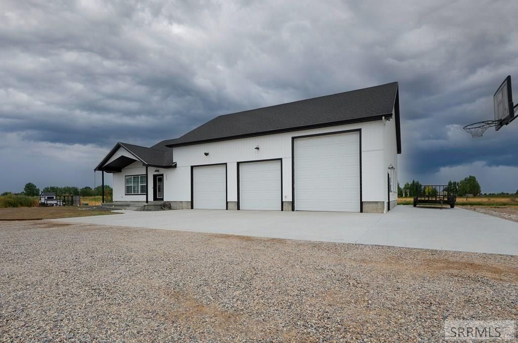 3523 E 126 N. Rigby, ID 83442