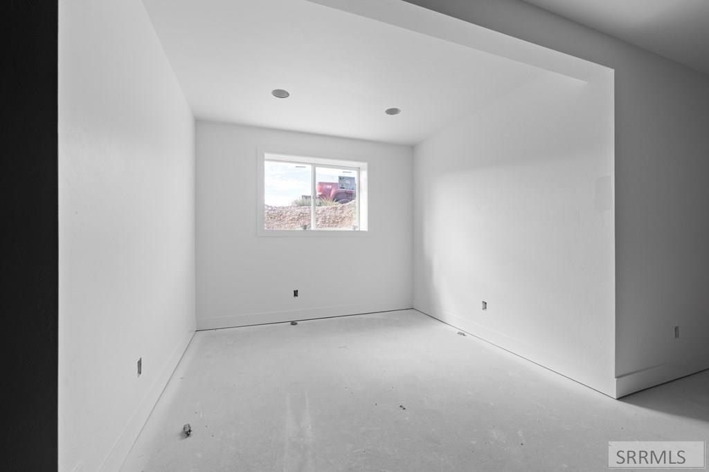 5707 Long Cove Drive. Idaho Falls, ID 83404