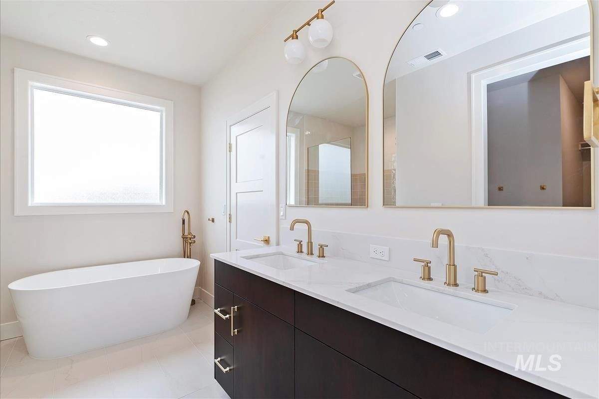 428 Hidden Mill Ct. Middleton, ID 83644