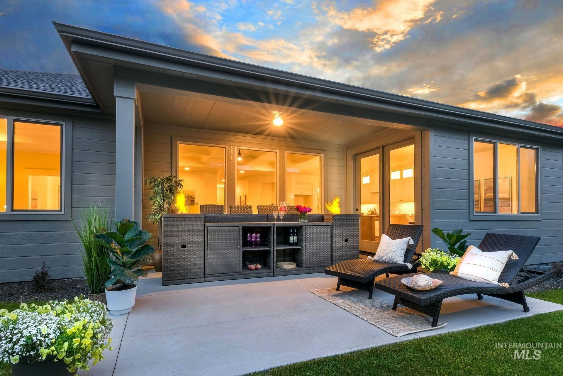 2584 E Galleon Ln. Meridian, ID 83642