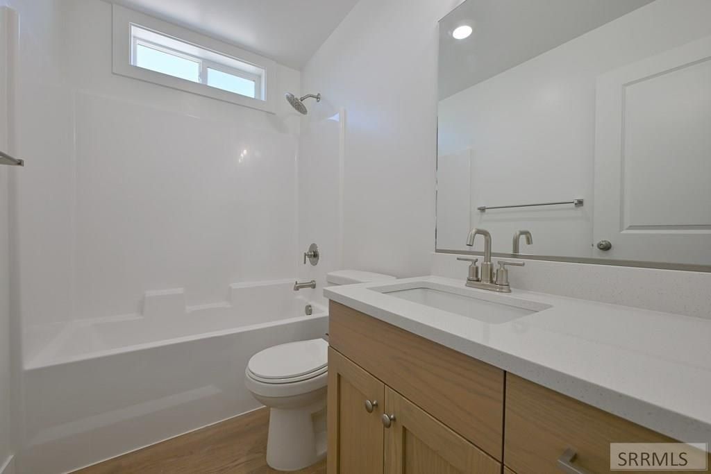 3121 Desert Sky Dr. Ammon, ID 83406