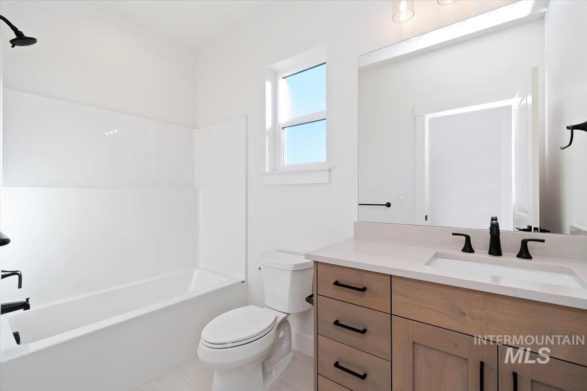 2169 E Blakehurst St. Kuna, ID 83634