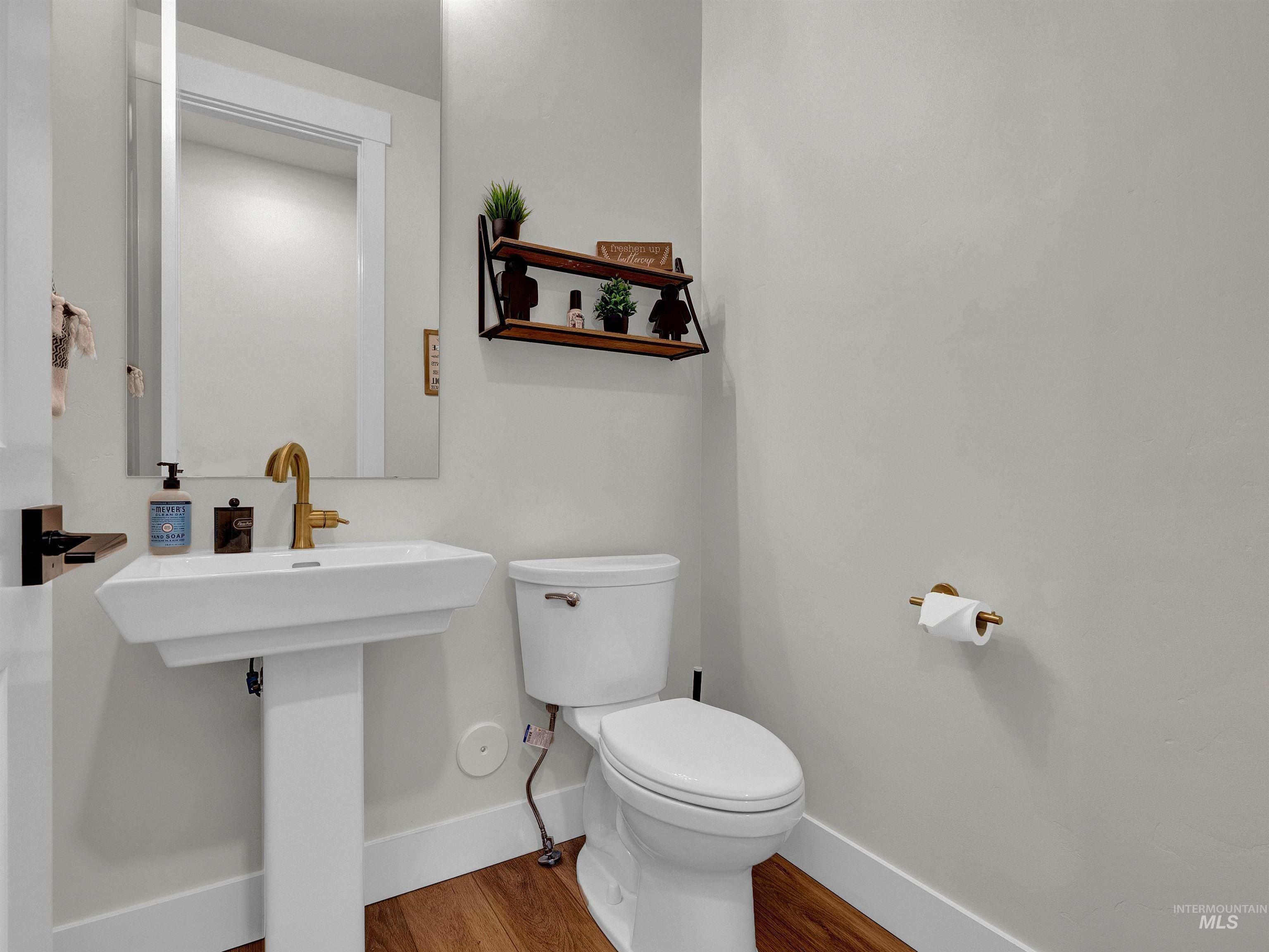 1711 E Spire Street. Meridian, ID 83642