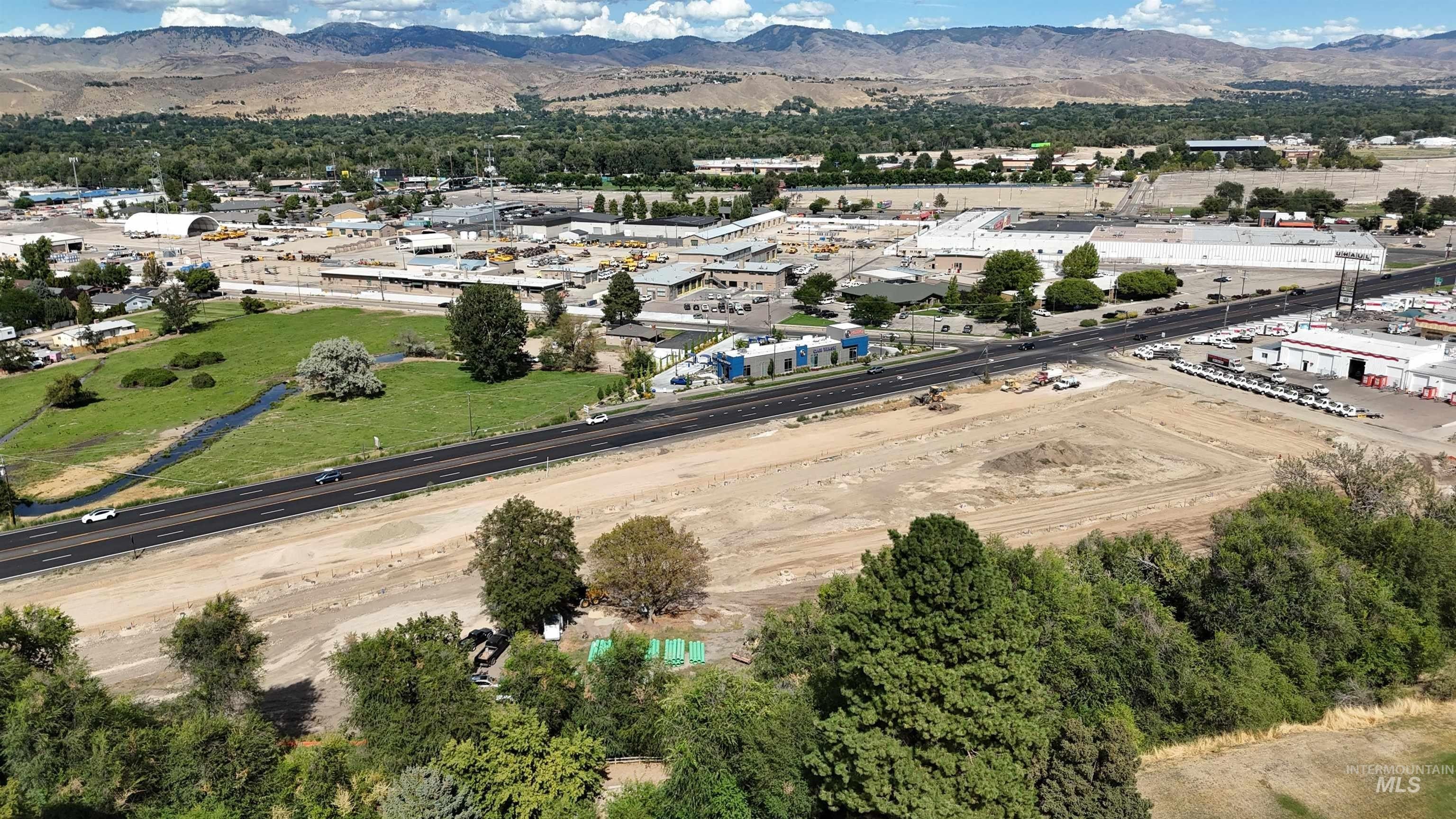 8327 W Latte Ln. Garden City, ID 83714