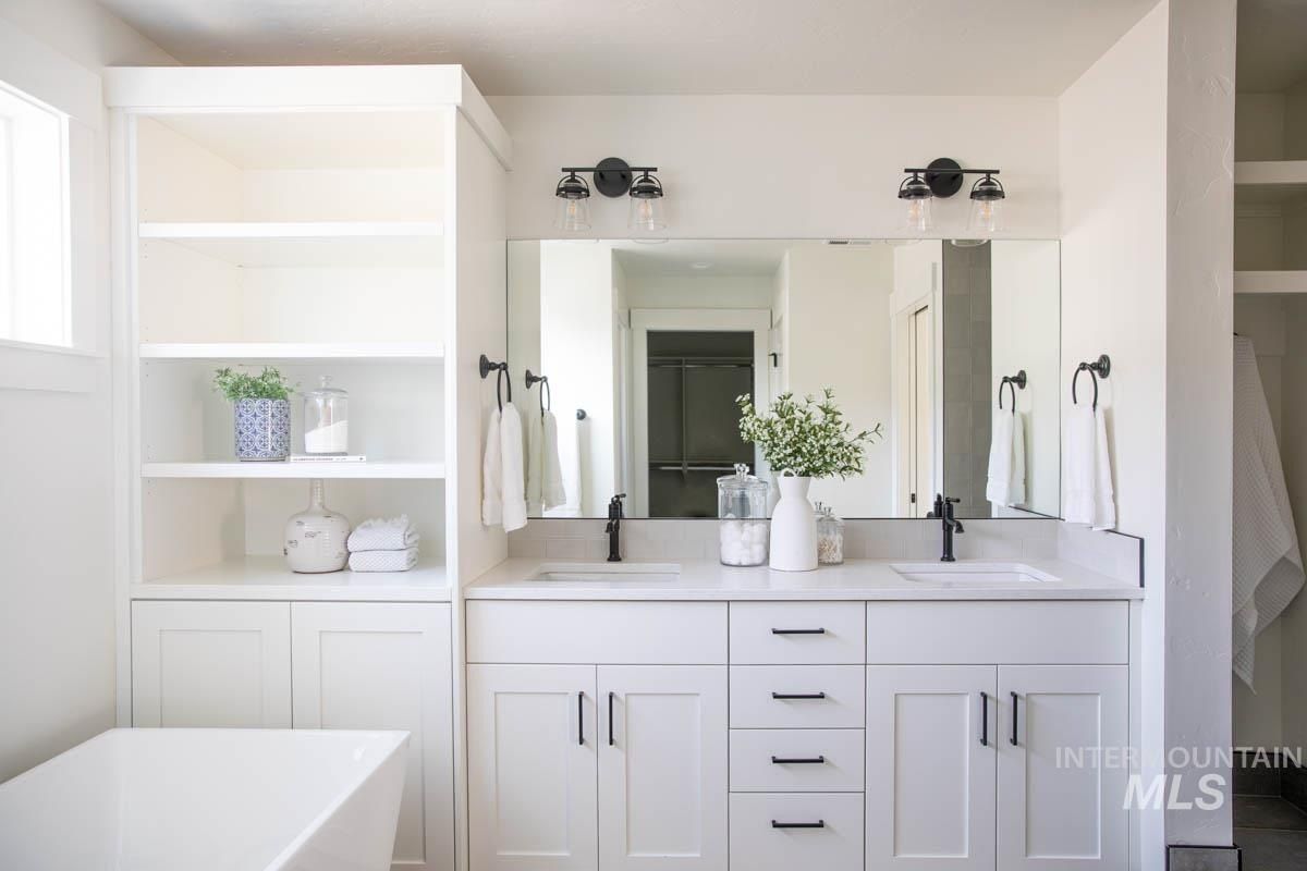 6120 S Apex Ave. Meridian, ID 83642