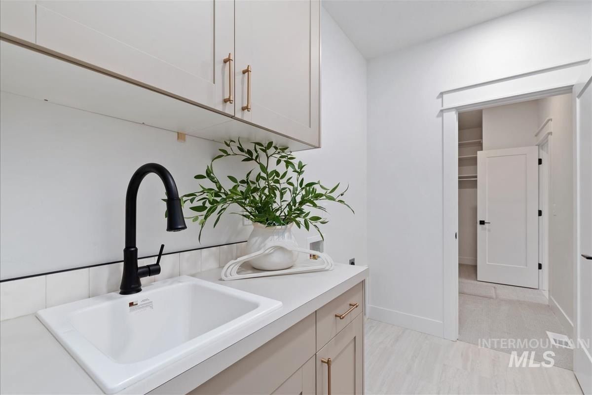 7179 E Osprey Estates Dr. Nampa, ID 83686