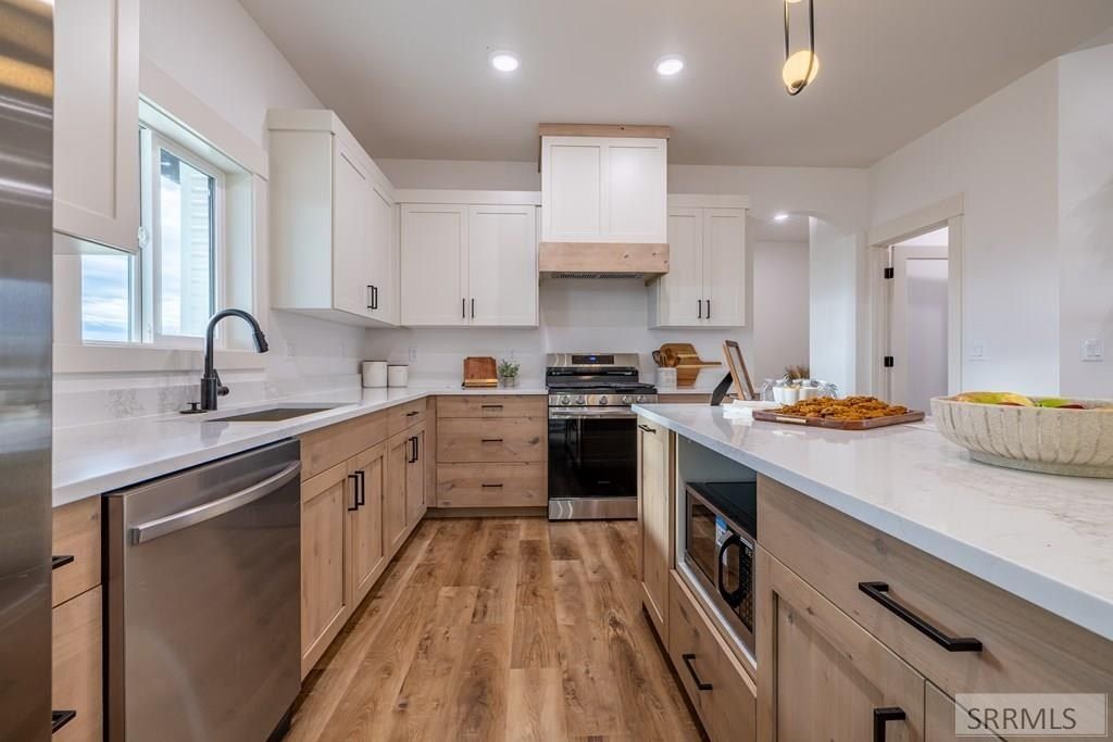 286 Camas Street. Sugar City, ID 83448