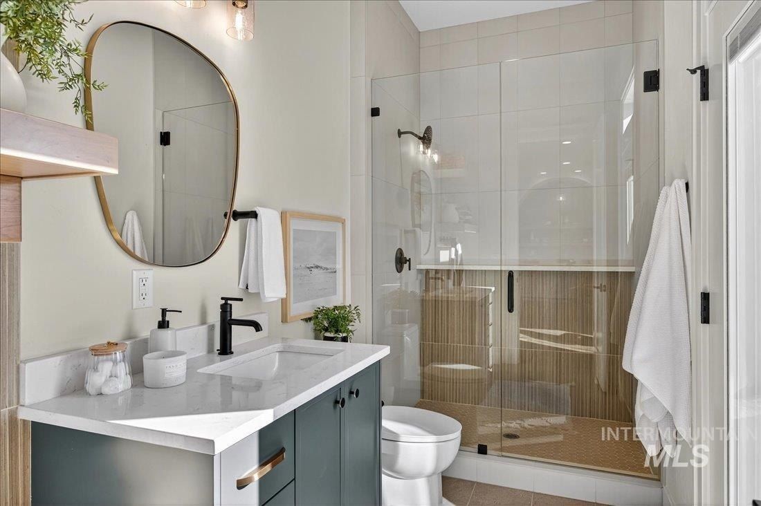 1054 N Delehaye Ave. Eagle, ID 83616