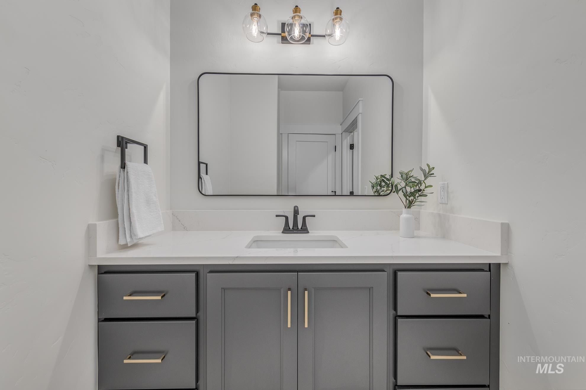 2810 Cypress Point. Payette, ID 83661