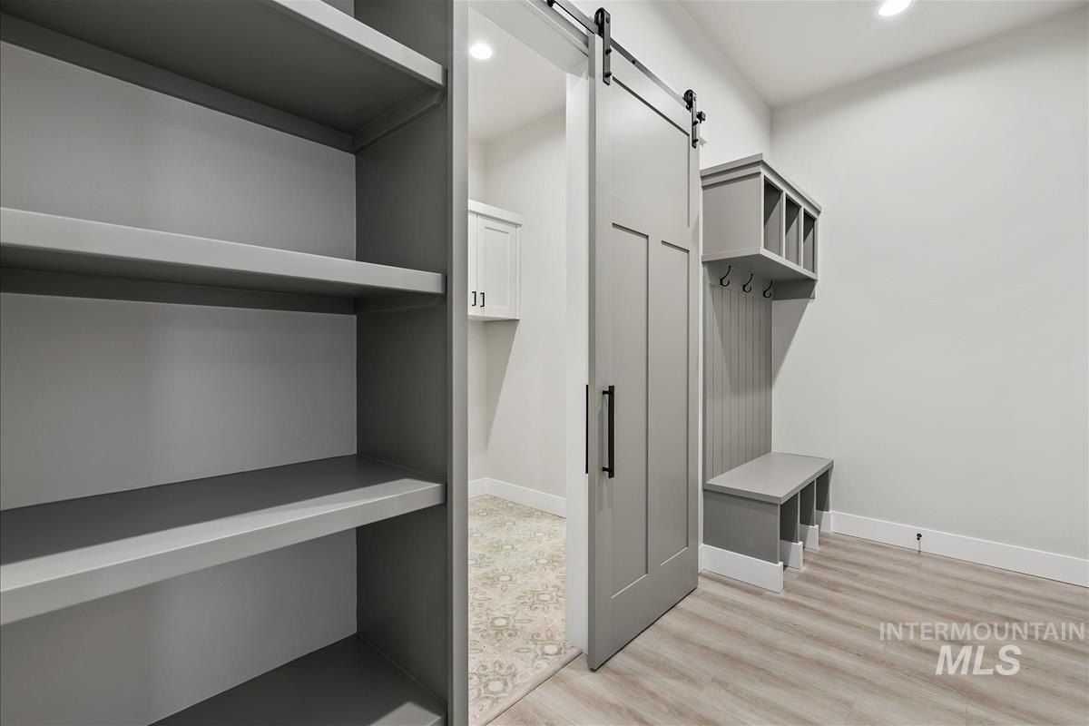 6915 E Chicken Hawk Loop. Nampa, ID 83686