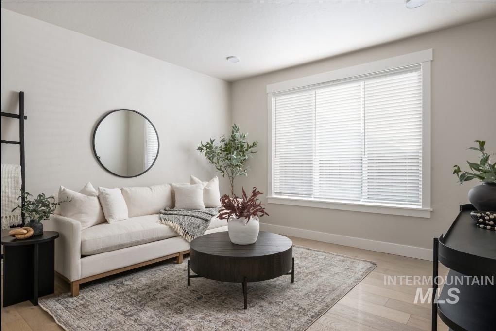 1026 E Crescendo St. Meridian, ID 83642