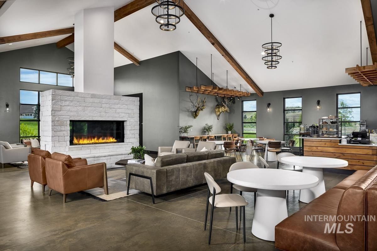 13898 N Malheur Pl. Boise, ID 83714