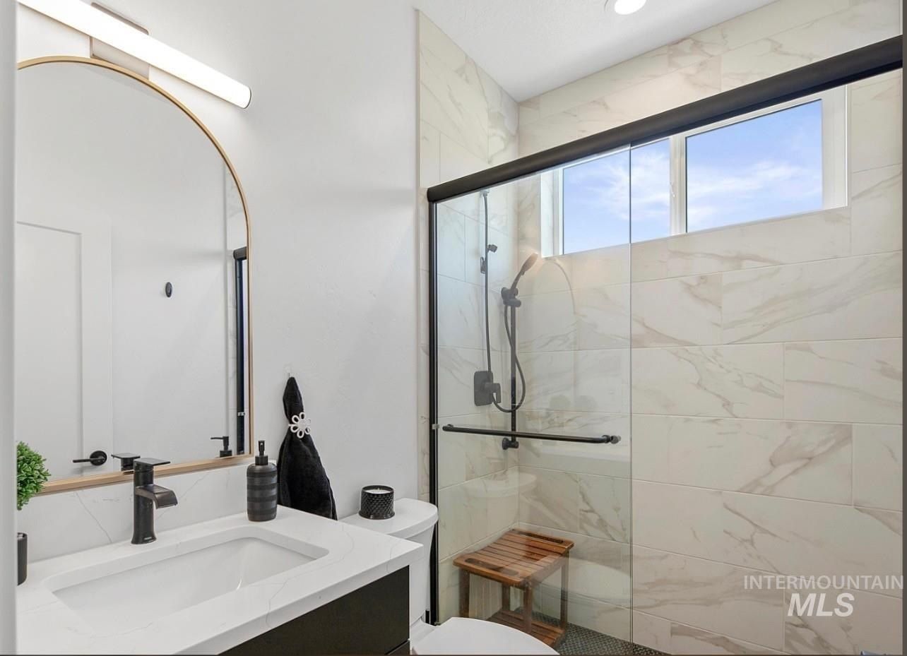 8365 Rustin Road. Middleton, ID 83644