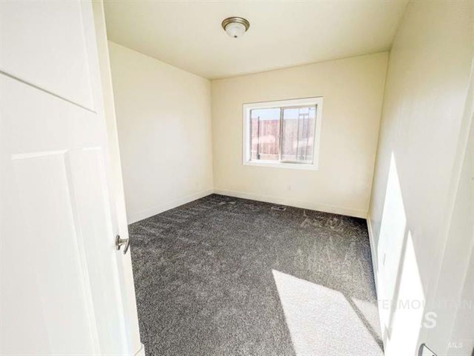 2509 E Hidden Creek. Nampa, ID 83687