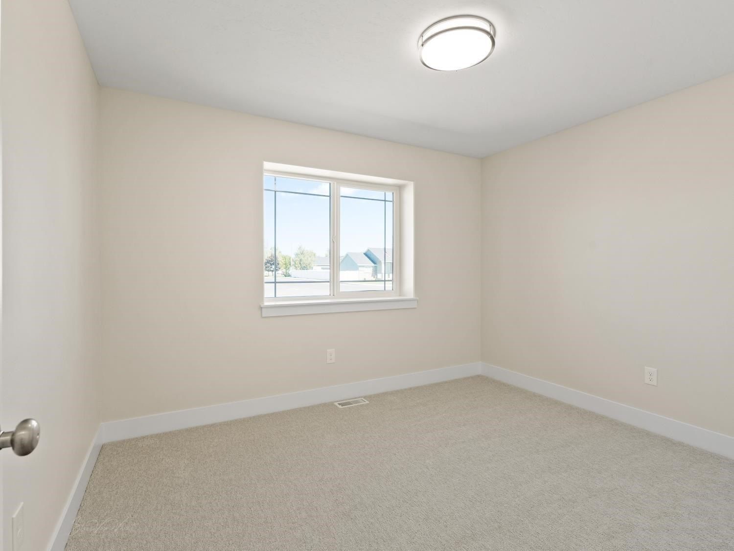 402 Kelton Circle. Shelley, ID 83274