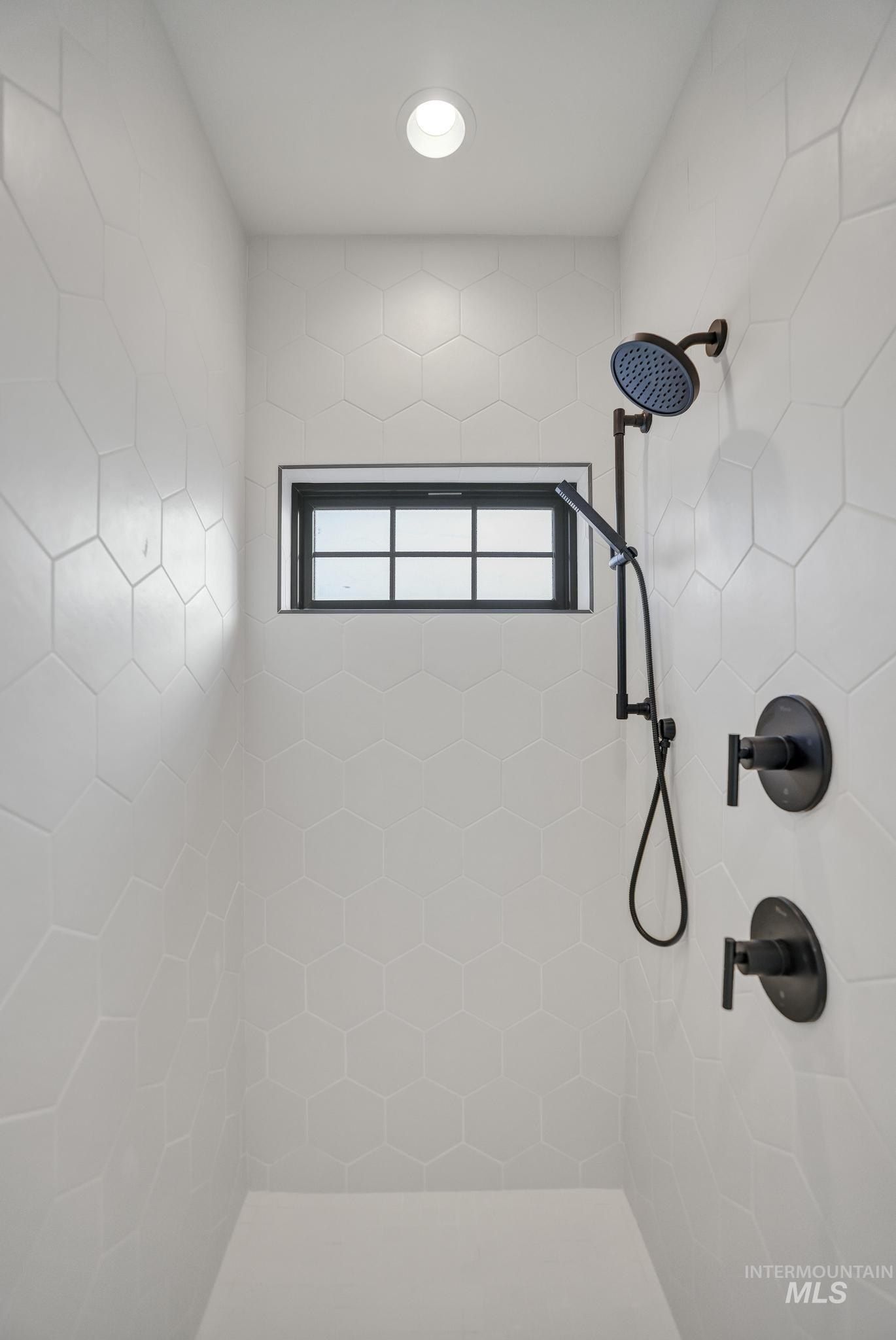 696 Full Moon Way. Twin Falls, ID 83301