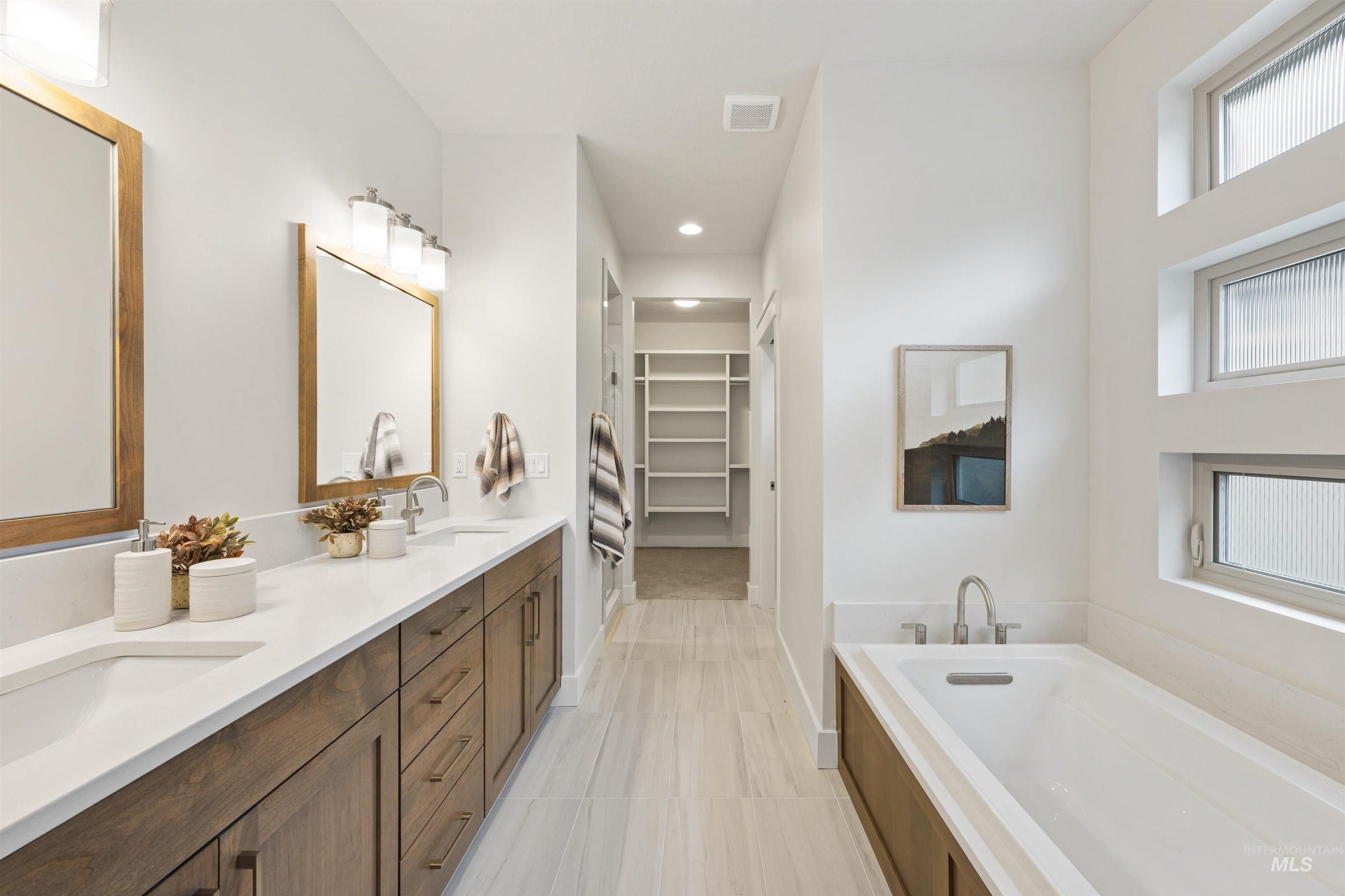 1106 E Rockhurst Ln. Eagle, ID 83616