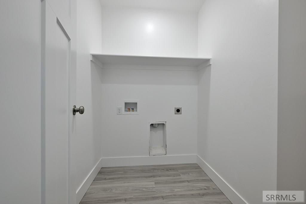 3092 Peacock Lane. Ammon, ID 83406