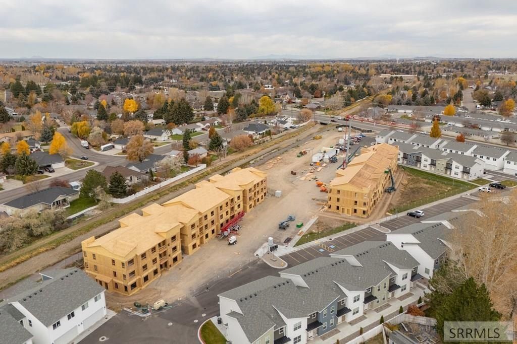 796 E Sunnyside Road Unit 101. Idaho Falls, ID 83401