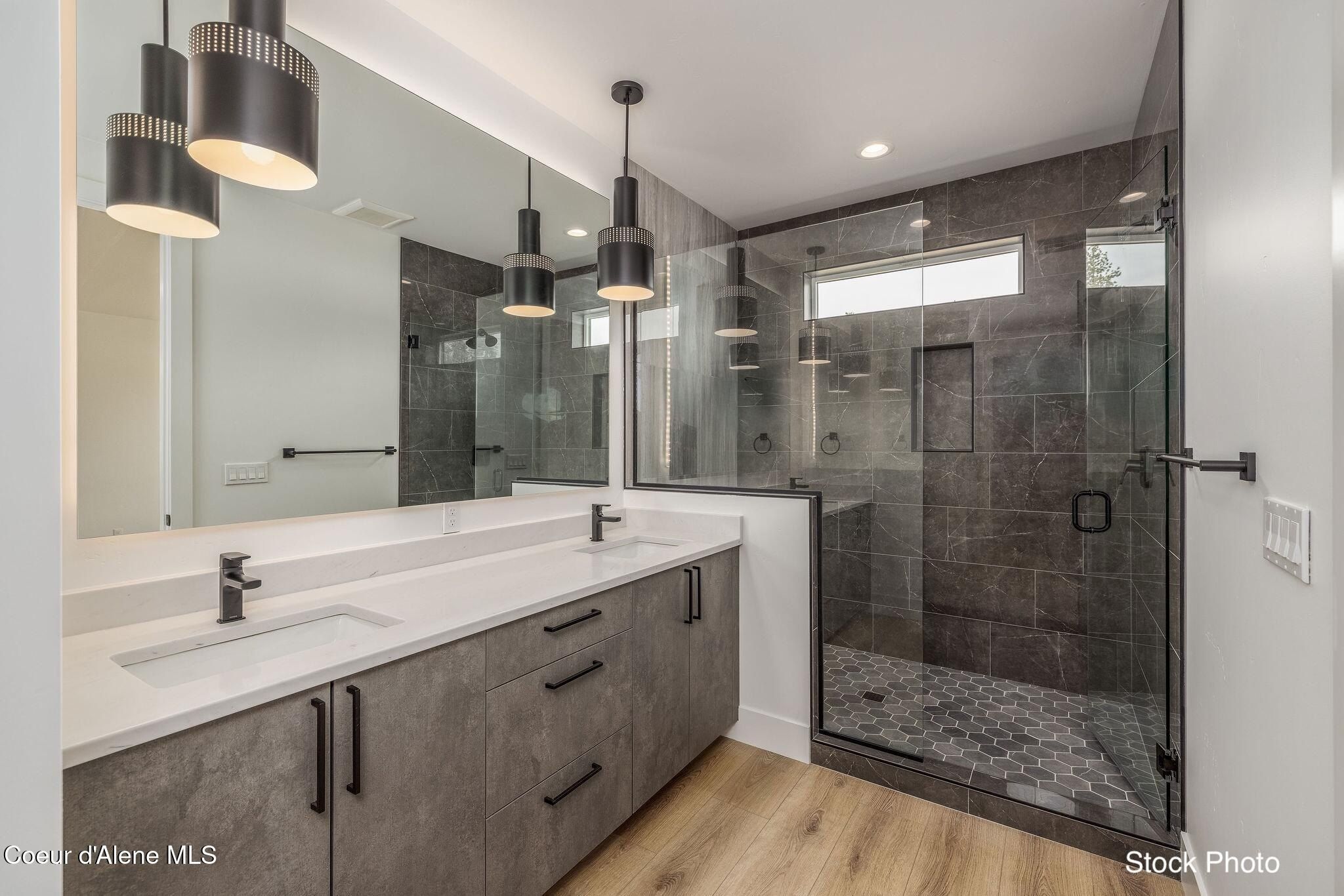 1243 E Sleeping Deer Ave. Hayden, ID 83835