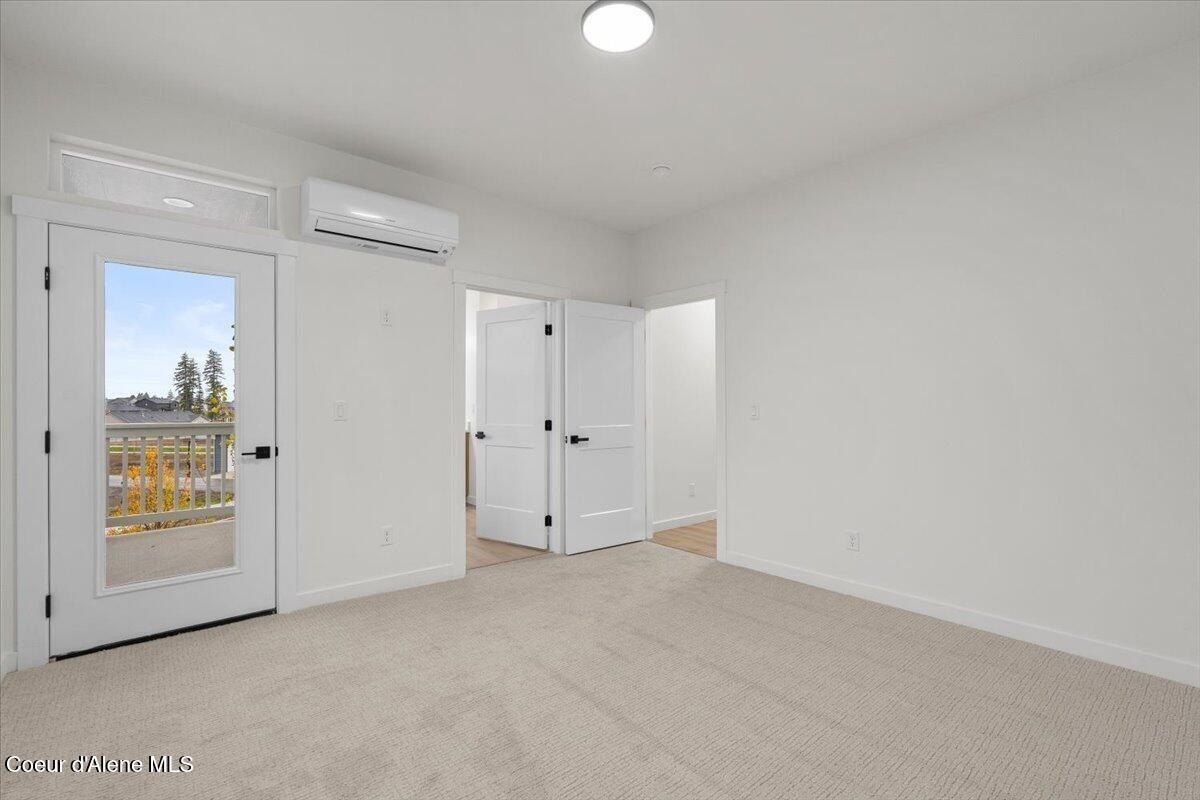 335 E Grosbeak Ave. Hayden, ID 83835